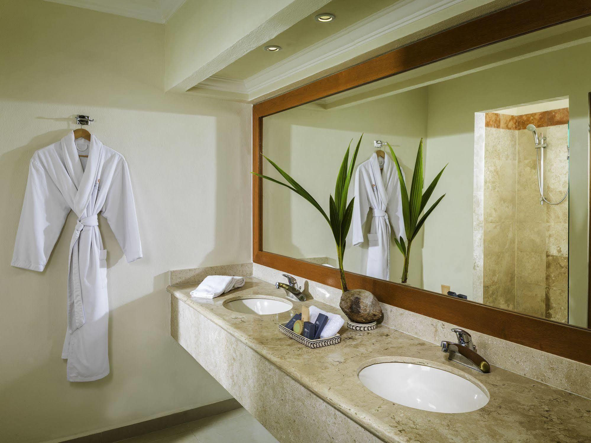 Hotel El Dorado Seaside Palms Adults Only Xetna Esterno foto